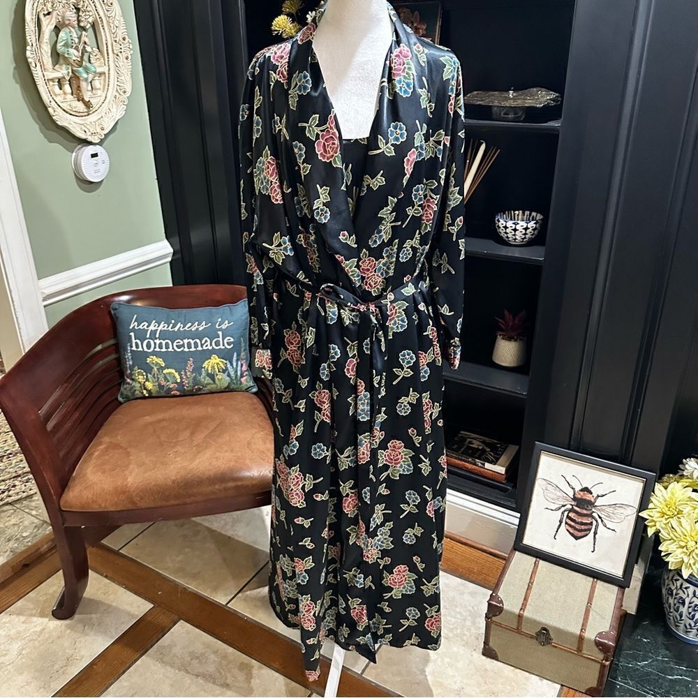 Go Softly Black Metallic Rose Vintage Robe and Nightgown Size Large